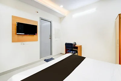 Soggiorni eleganti a Lanco Hills Gachibowli