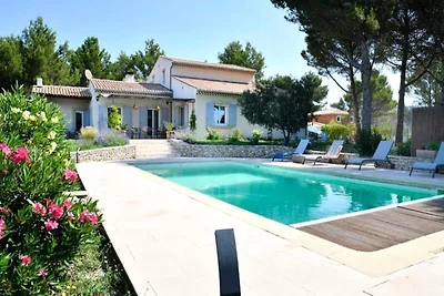 Villa in der Provence mit Pool
