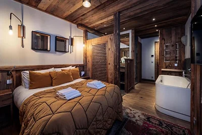 Chalet in Val d'Isère mit Innenpool