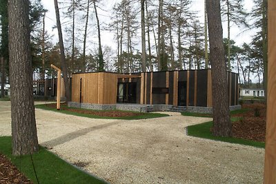 Modern chalet met airco, 16 km van Maastricht