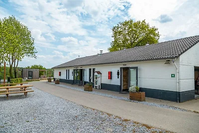 Compact chalet in Gulpen met terras