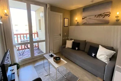 Schצne Wohnung mit Pool