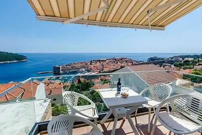 Apartments Isabora - Comfort Three-Bedroom Ap...