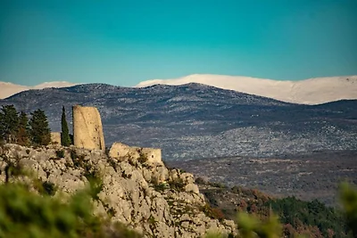 Rustig vakantiehuis in Drniš
