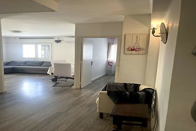 Wohnung in Estartit mit Garten