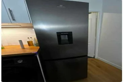 Modernes Apartment mit 1 Schlafzimmer und 2 B...