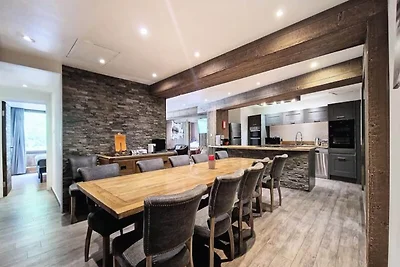 Schöne 6-Zimmer-Wohnung im Stadtzentrum