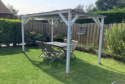 Holiday house in Ouddorp with Swimming Pool