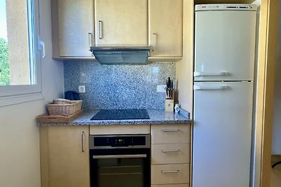 Apartment für sechs Personen mit Swimmingpool