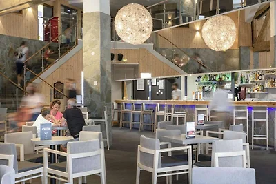 Schickes Dreier-Retreat mit PlayStation