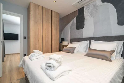 Apartments Villa Royale - Premium One Bedroom...