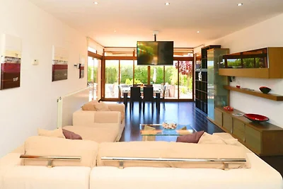 Villa in Campos mit Pool und Whirlpool