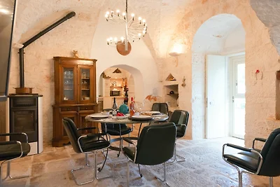 Trullo-Ferienhaus mit Pool nahe Cisternino