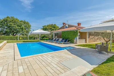 Villa a Selina con piscina