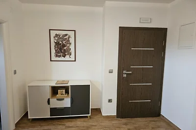 Apartments near the beach Orebic - One bedroo...