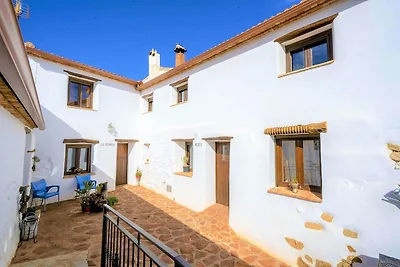 Schönes Ferienhaus mit Gemeinschaftspool
