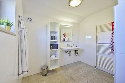 Kindvriendelijke villa met sauna in Limburg