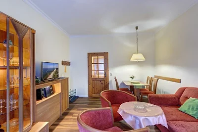 Appartement 3, Maison près de la forêt