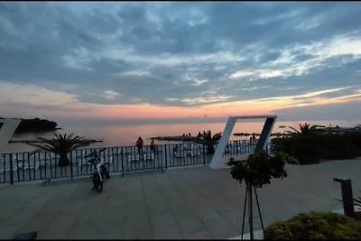 Apartment Take a Look - Three Bedroom Apartme...