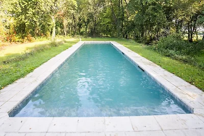 Villa rustica a Liglet con piscina