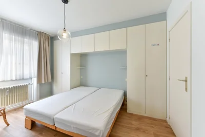 Hoekappartement met zicht op zeedijk in Zoute