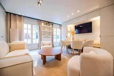 Elegantes Apartment - 2 Schlafzimmer, 6 Perso...