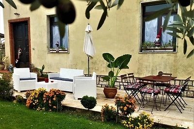 Apartment mit Garten und privatem Pool