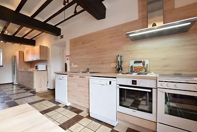 Piacevole casa vacanze con barbeque a Hotton