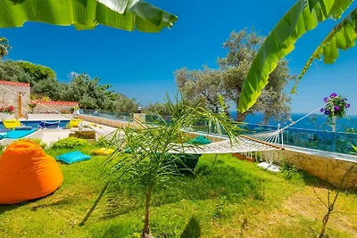 Villa in Kalkan mit Schwimmbecken