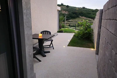 Dobrava Sea View Apartment with Terrace - Stu...