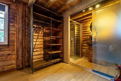 Spazioso chalet in legno con terrazza...