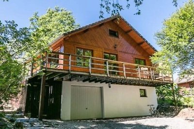 Elegantes Chalet mit Sauna und Whirlwanne in...