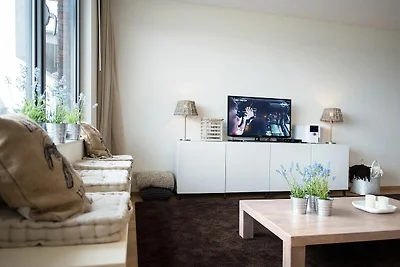 Sea-view Apartment in Den Haag with Balcony