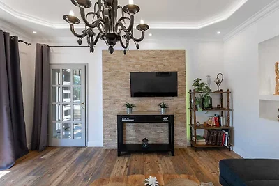 Deluxe apartment Marghareta - Three Bedroom A...