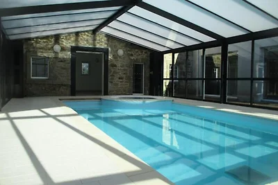 Vakantiehuis in Audierne met zwembaden