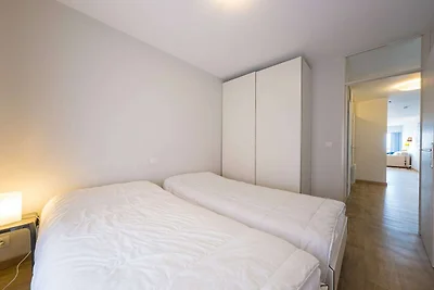 Modernes Apartment mit direktem Meerblick