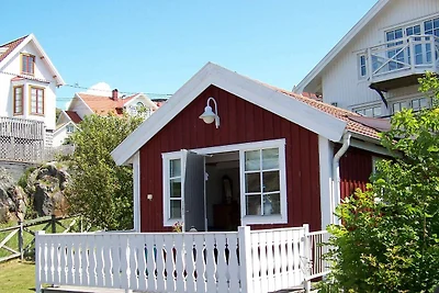4 Personen Ferienhaus in Rönnäng-By Traum