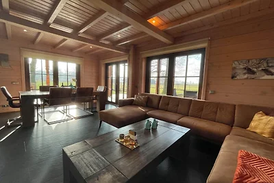 Villa mit Sauna und Whirlpool