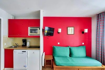 Wohnung in Lougratte nahe Pool & See