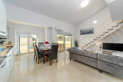 Villa Shaula 2 - Three Bedroom House with...