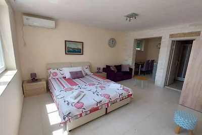 Studio Apartment With Sea View