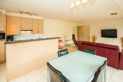 Helles Appartement mit Terrasse