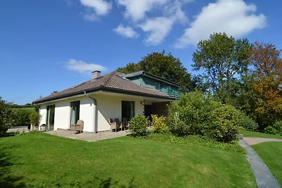 Villa in Robertville nabij het stadscentrum