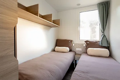 Fijn chalet met 2 badkamers, gelegen bij de...