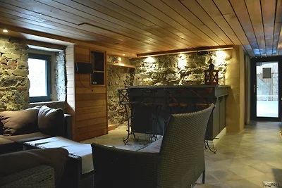 Villa in Stavelot mit Innenpool, Sauna