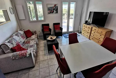 Villa in der Nähe des Marine Lake mit Pool