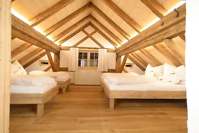 Vakantiehuis in Damüls met zwembad