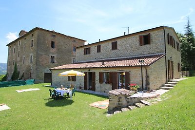 Gemütliches Landhaus in Apecchio mit Pool