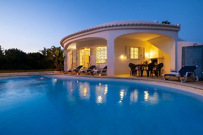 Villa Menorca met balkon voor 6 personen