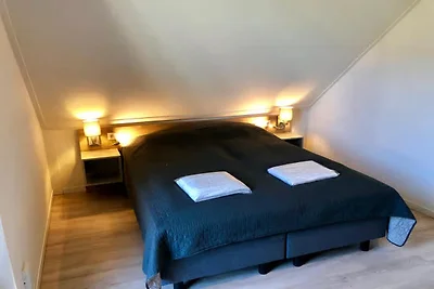 Luxus-Lodge für 4 Personen mit schönem Loft.